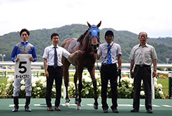 田中博康厩舎の大口晋平調教助手 - The Interview