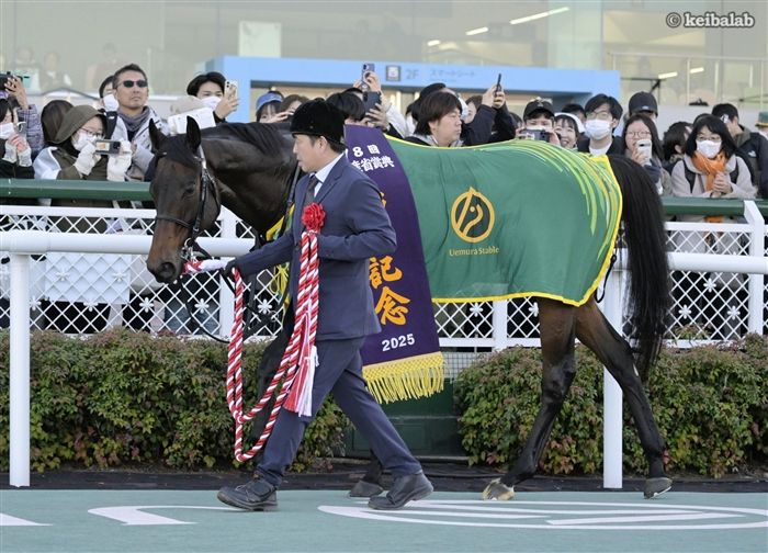 デビットバローズ